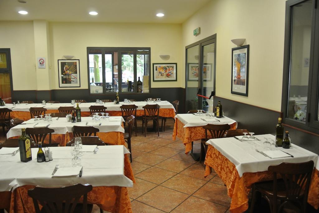 Hotel Arlecchino à Castel San Pietro Terme Extérieur photo